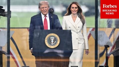 BREAKING NEWS: President Trump & First Lady Melania Trump Arrive At U.S. Army 250th Birthday Parade